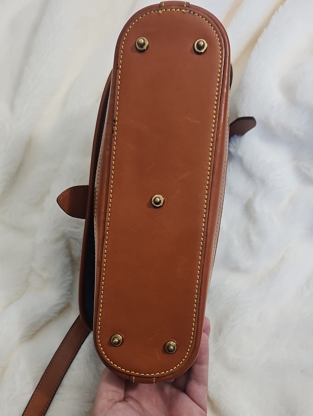 Vintage Dooney & Bourke East West Shoulder Bag Blue Pebbled Leather Tan Trim R17 - Picture 5 of 13